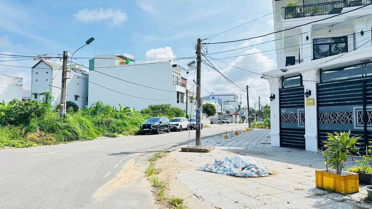 Bán 5 nền mặt tiền Tôn Đức Thắng, 1312.5 m², 37 tỷ, An Giang - Ảnh thu nhỏ 3