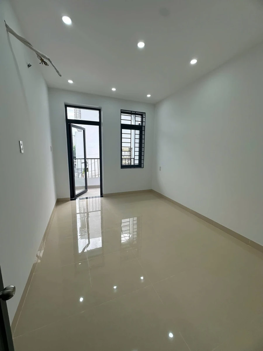 Bán nhà 2 tầng mặt tiền Việt Bắc, Nha Trang, 86m2, 5,3 tỷ - Ảnh thu nhỏ 3