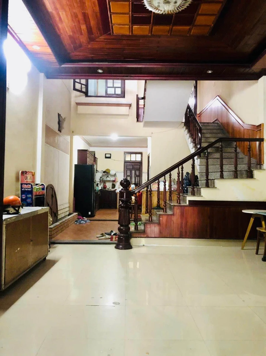 Nhà 3 tầng mặt tiền 93.8m² kinh doanh Hoàng Văn Thái, Đà Nẵng 6.5 tỷ - Ảnh thu nhỏ 2