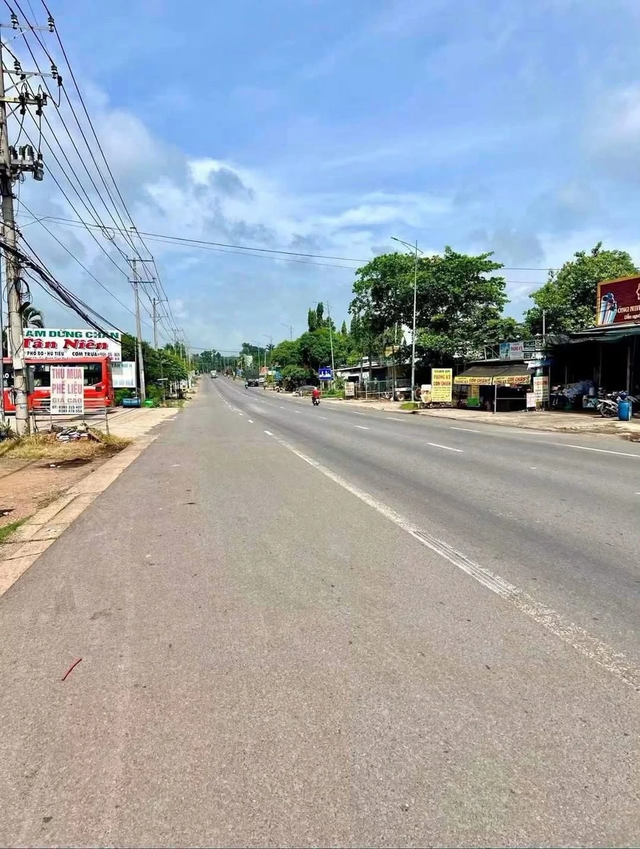 Bán đất mặt tiền QL20 Đồng Nai 1 sào 7 tỷ 2 - Ảnh 1