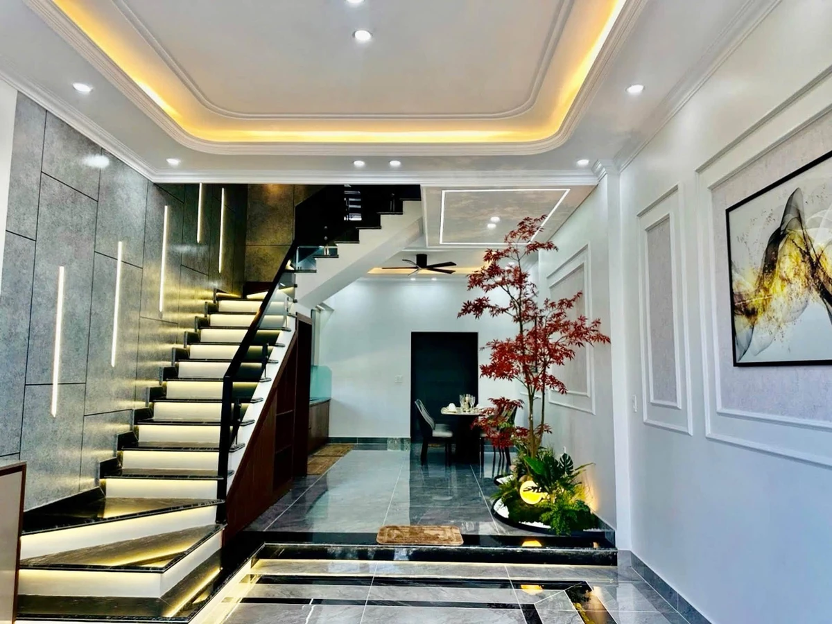 Bán nhà phố 3PN 39m2 hơn 2 tỷ Nguyễn Công Hòa - Ảnh 1