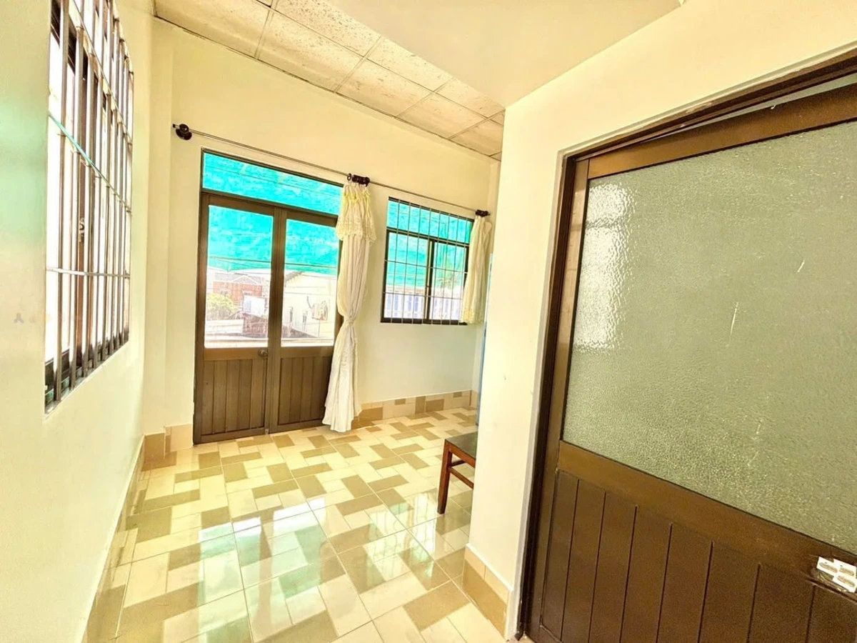 Bán nhà 2 tầng 60m² 2PN Rạch Giá 800 triệu - Ảnh thu nhỏ 3