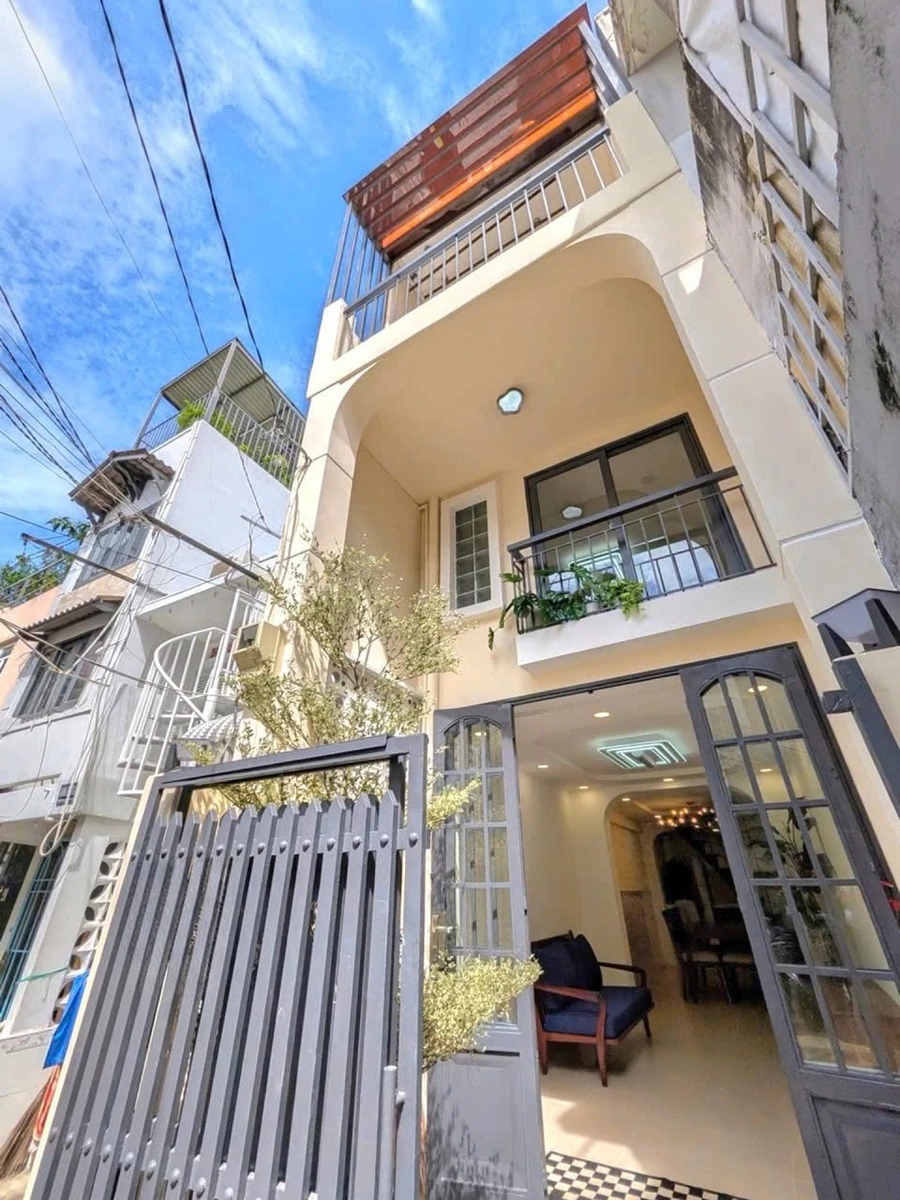 Bán nhà 3 tầng 36m2, 4 phòng ngủ full nội thất đường Nguyễn Kiệm, Phú Nhuận - Ảnh thu nhỏ 2