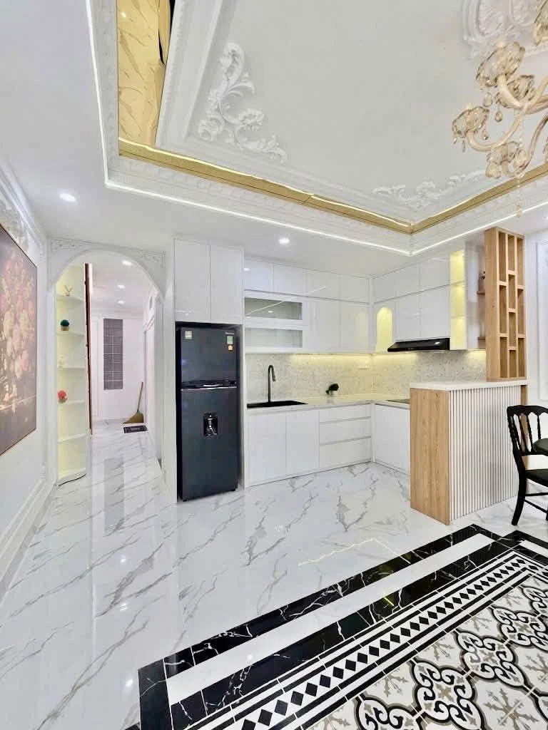 Bán nhà 2 tầng 40m² 3PN gần ngã tư Phú Nhuận, giá 6,9 tỷ - Ảnh thu nhỏ 2