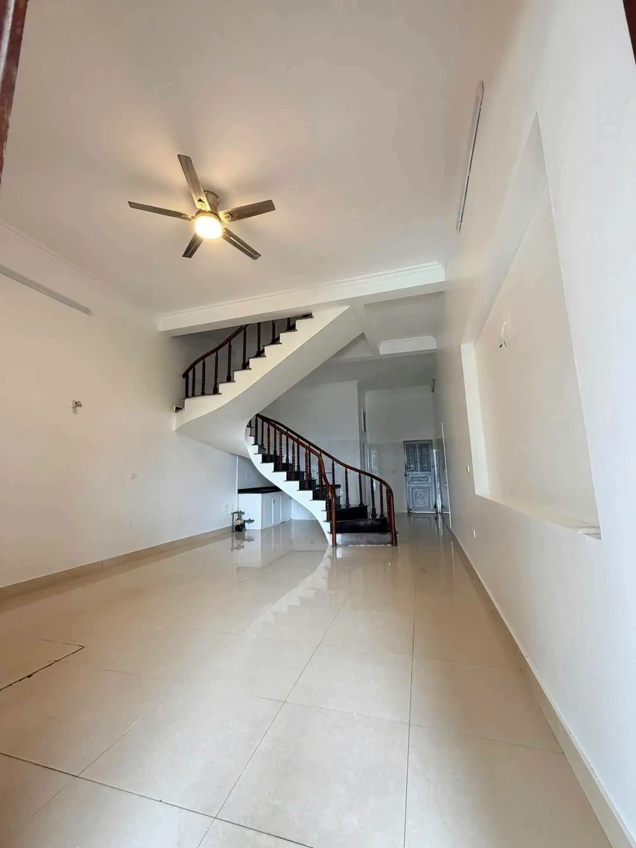 Bán nhà 3 tầng 3 phòng ngủ 68m2 gần Opan trên 3 tỷ - Ảnh thu nhỏ 2