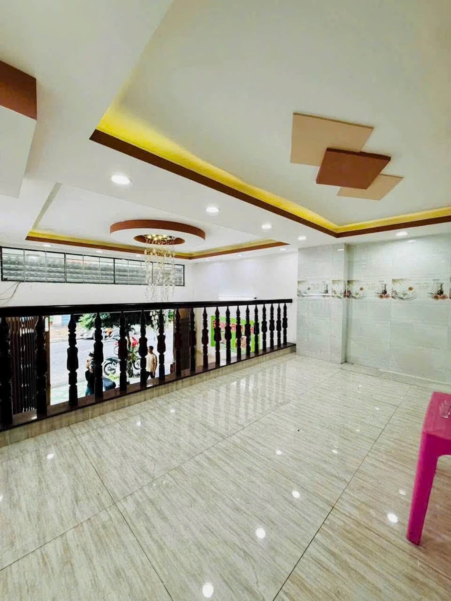 Bán nhà mặt tiền Huỳnh Thúc Kháng Rạch Giá 45m² 2 tỷ - Ảnh thu nhỏ 3