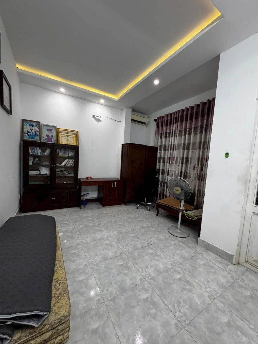 Bán nhà 3 phòng ngủ 100m2 gần Nguyễn Phước Lan, Quận 12 - 7 tỷ - Ảnh thu nhỏ 4