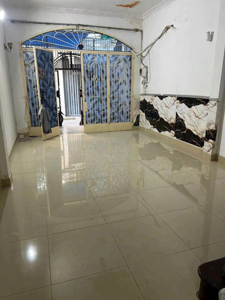 Cho thuê nhà 2 tầng 2PN Âu Dương Lân Q8 – 10 triệu/tháng - Ảnh 1