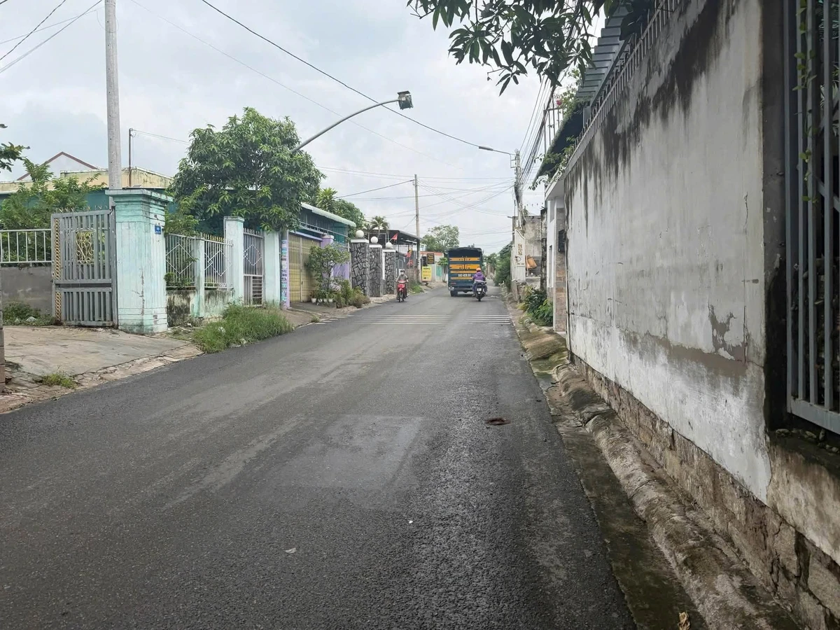 Bán đất 1656,6m² Phan Thiết mặt tiền 10m, 30 tỷ - Ảnh 1