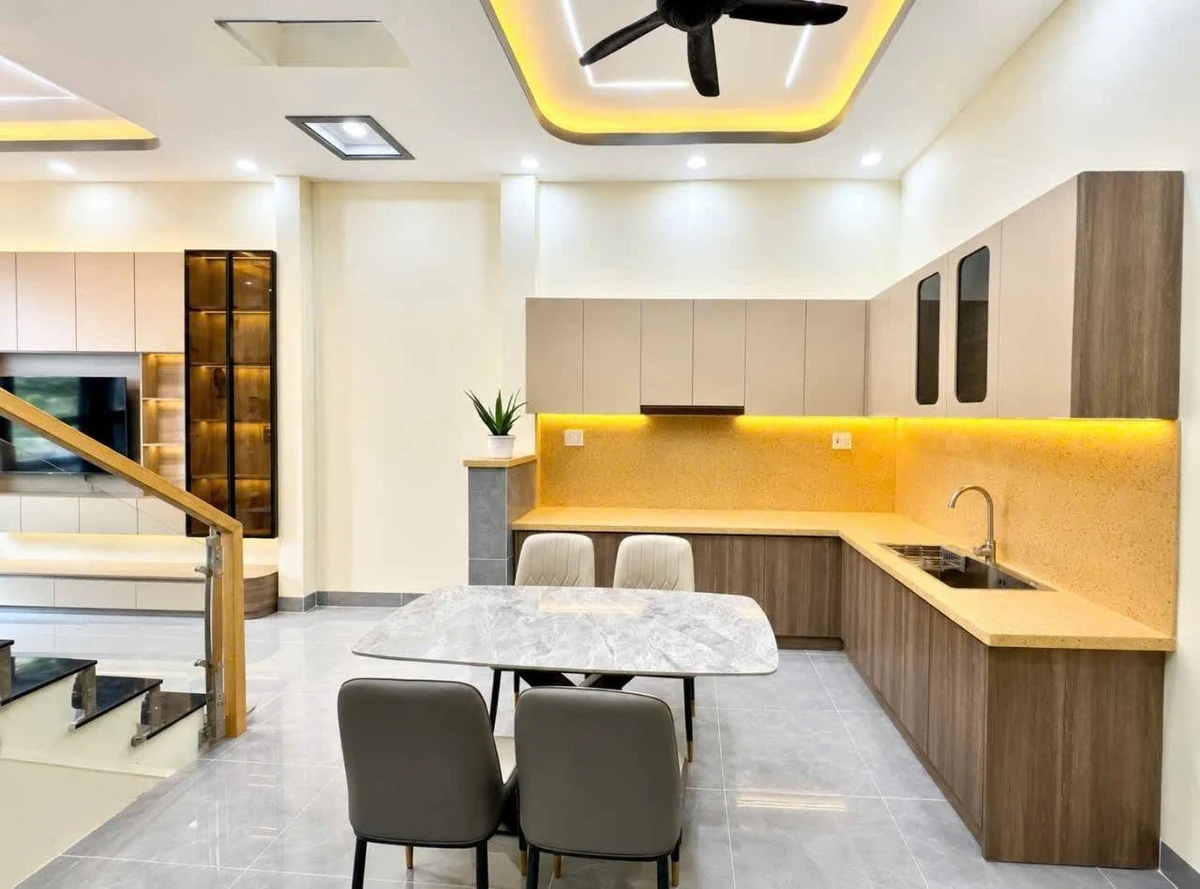 Bán nhà 1 trệt 1 lầu 56m² Hóc Môn 2 tỷ 90 - Ảnh thu nhỏ 4