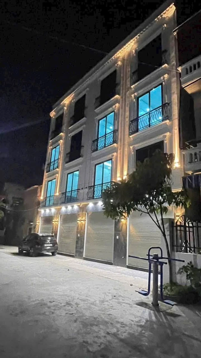 Bán nhà 4 phòng ngủ 42m2 phố Nguyễn Hữu Cầu Hải Dương - Ảnh 1