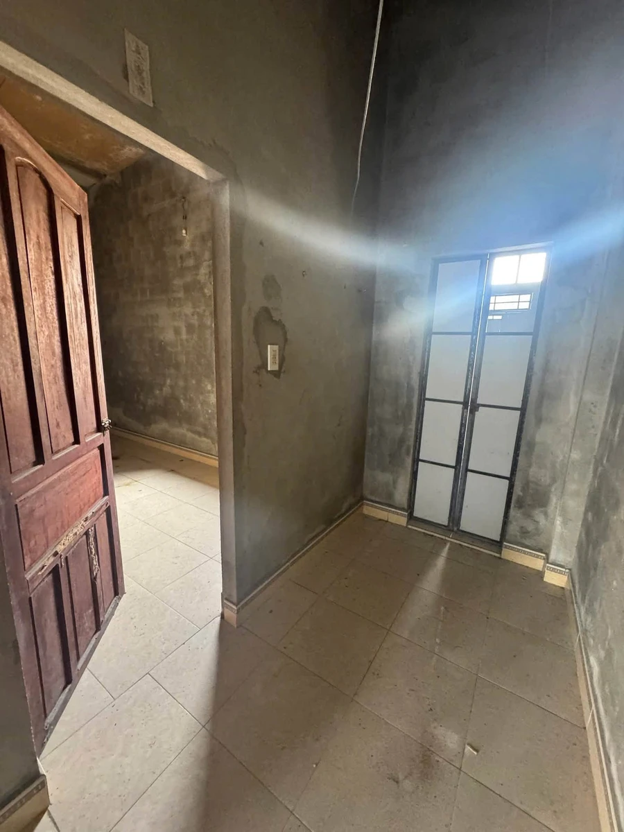Bán nhà 2 tầng 71m2 kiệt 50 Hải Triều gần chợ An Cựu, TP Huế giá 2,05 tỷ - Ảnh thu nhỏ 5