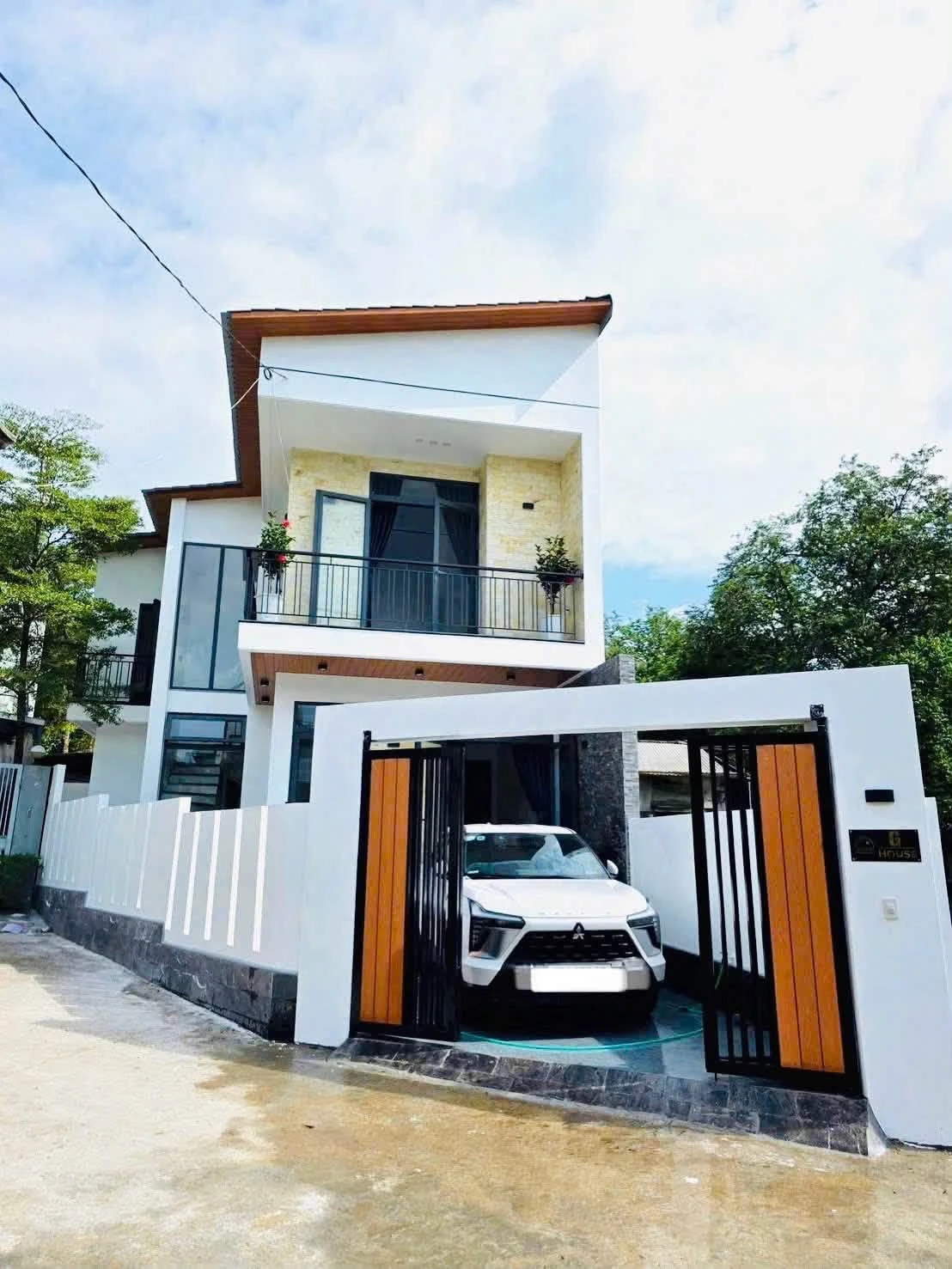 Bán nhà 2 tầng kiểu biệt thự 110.4m2 Huế - Ảnh 1