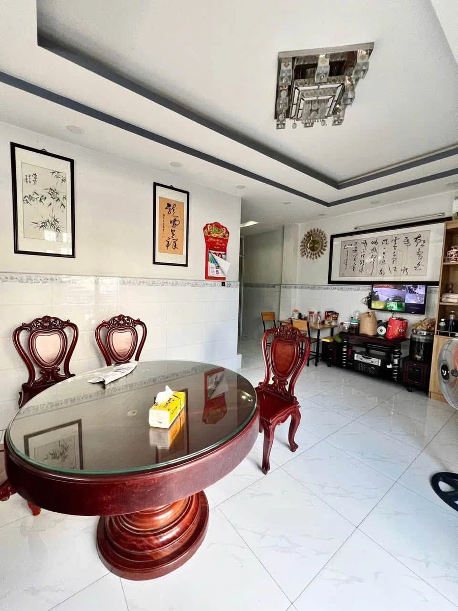 Bán nhà mặt tiền 6x22 5 tầng chợ Tân Hương, Quận 11 - Ảnh thu nhỏ 2