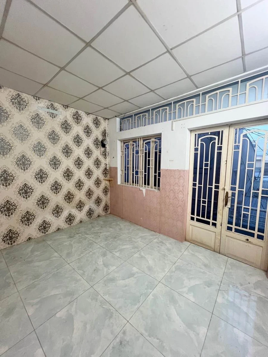 Bán nhà hẻm Bình Tân 28m2 2 tầng giá 2 tỷ - Ảnh thu nhỏ 3