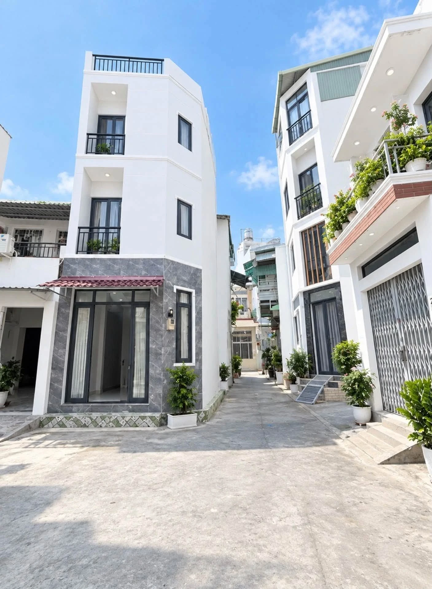 Bán nhà phố góc mặt tiền Bùi Đình Túy 37m², 4 tầng, 5 tỷ - Ảnh 1