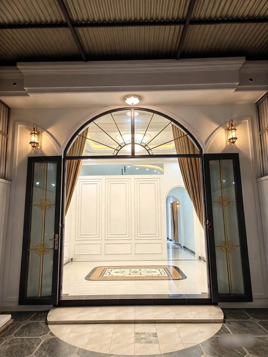 Nhà tân cổ điển 3PN, 100m² ở Tây Ninh, 1 tỷ 290 triệu - Ảnh thu nhỏ 2