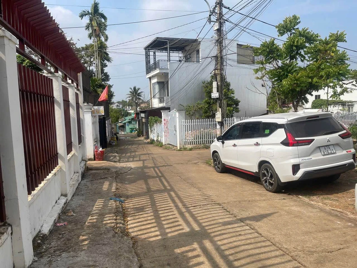 Bán đất thổ cư 100% 5,6x17m giá 2,4 tỷ tại Hòa Thắng, Phường Tân Lập, Đắk Lắk - Ảnh thu nhỏ 2