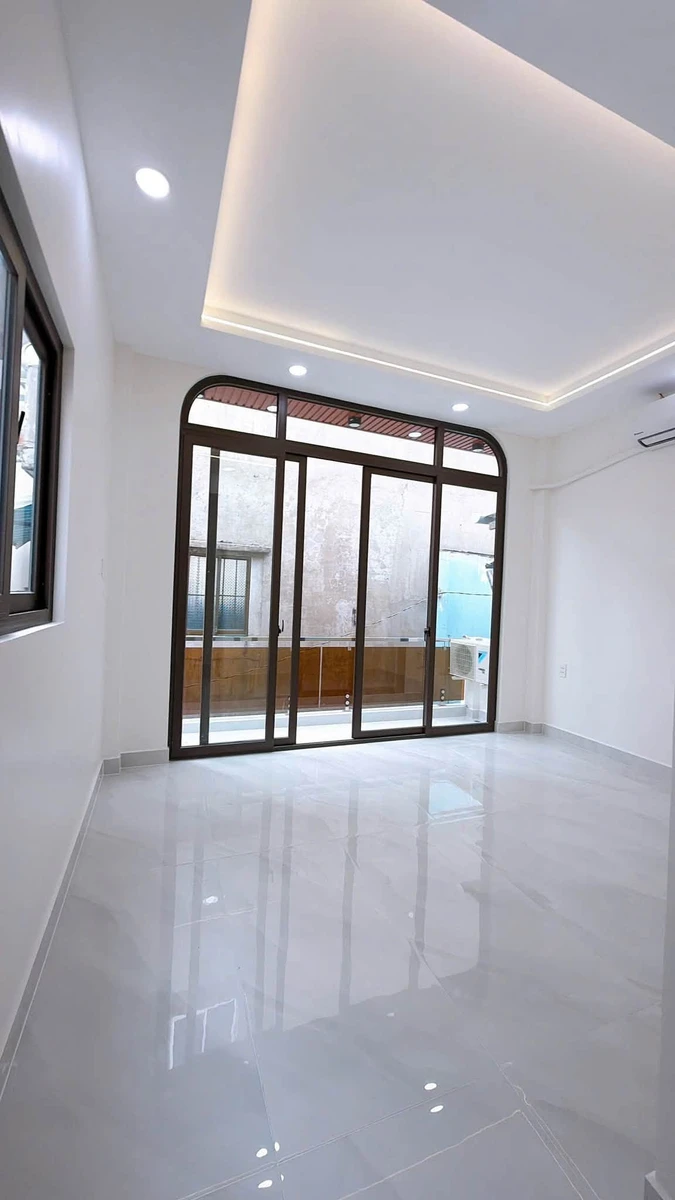 Bán nhà hẻm Quận 4, 1 trệt 1 lầu, 3PN 2WC, 42,3m², giá 5,7 tỷ - Ảnh thu nhỏ 4