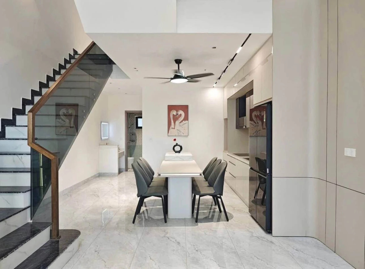 Bán nhà 3 tầng 96m² Nguyễn Sắc Kim Hòa Xuân giá 8,4 tỷ - Ảnh thu nhỏ 4