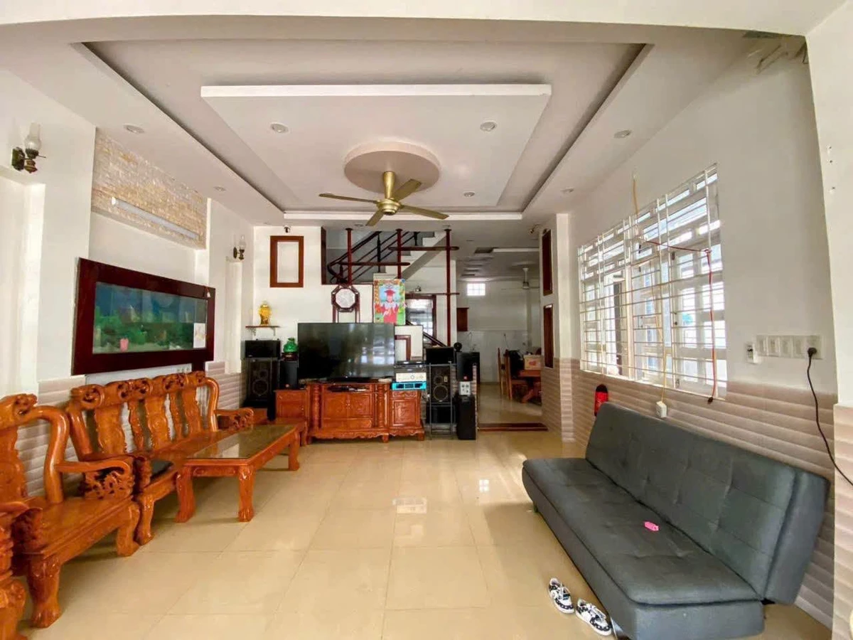 Bán nhà 1 trệt 1 lầu 80m² Rạch Giá, Kiên Giang, 2 tỷ 950 triệu - Ảnh thu nhỏ 4