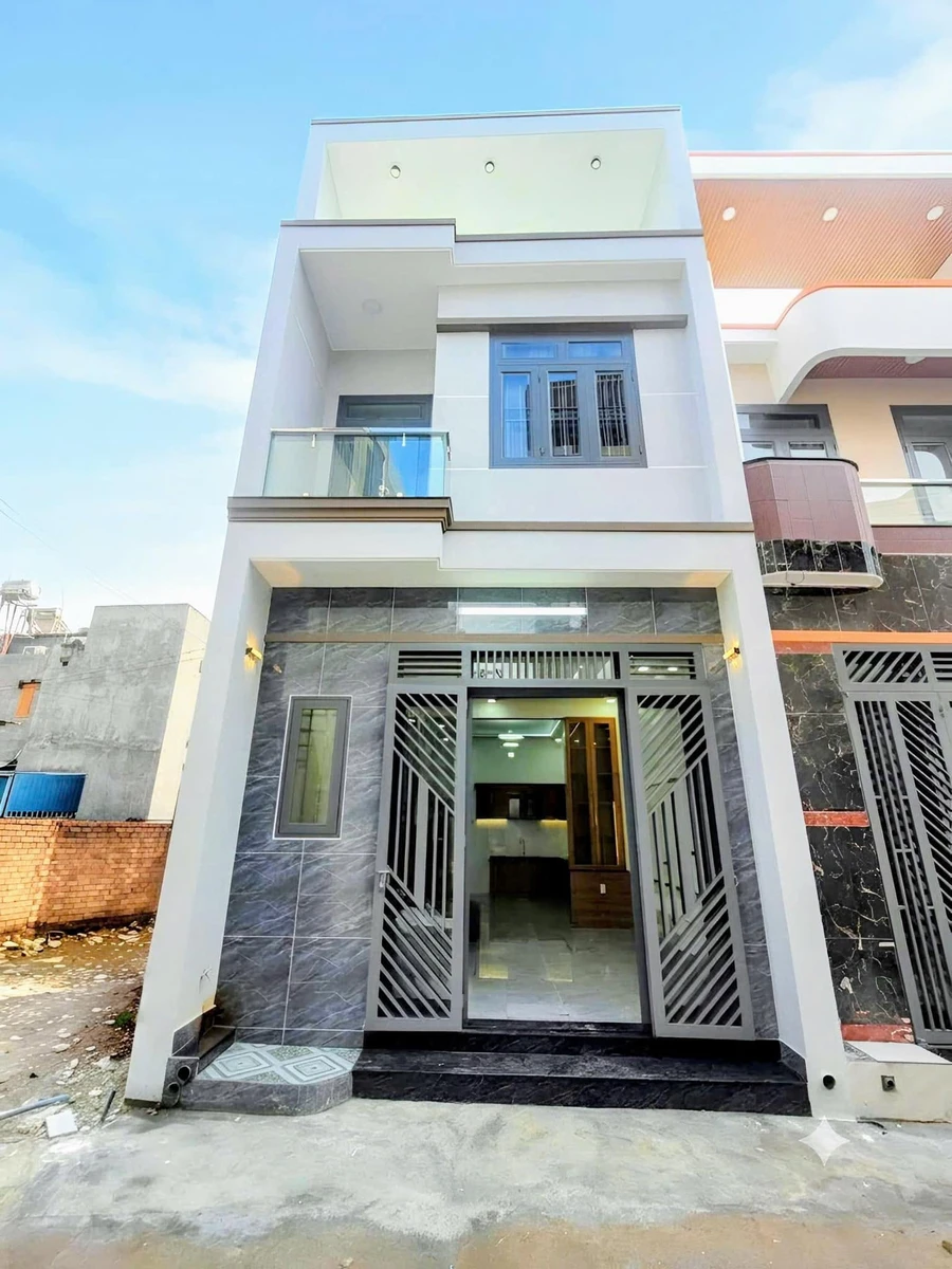 Bán nhà 3 phòng ngủ 60m2 Dĩ An, Bình Dương - Ảnh 1