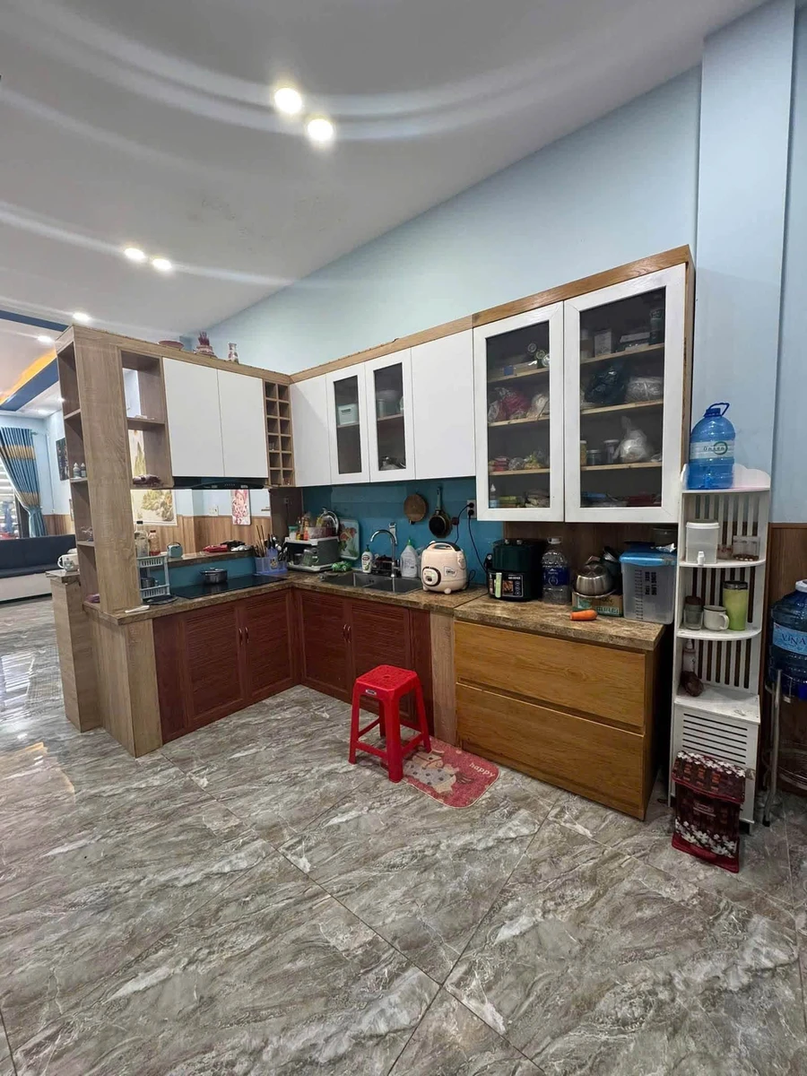 Nhà 3 tầng bán mặt tiền Tân Trào, Nha Trang, 63.6m², 6.8 tỷ - Ảnh 1