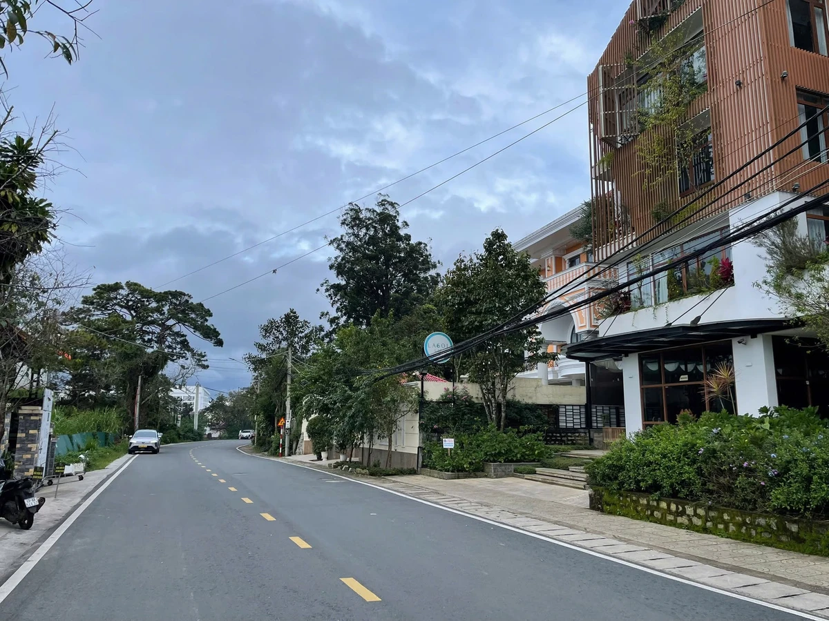 Bán đất 400m2 full thổ cư ngang 12m Huỳnh Thúc Kháng Đà Lạt 42 tỷ - Ảnh thu nhỏ 2