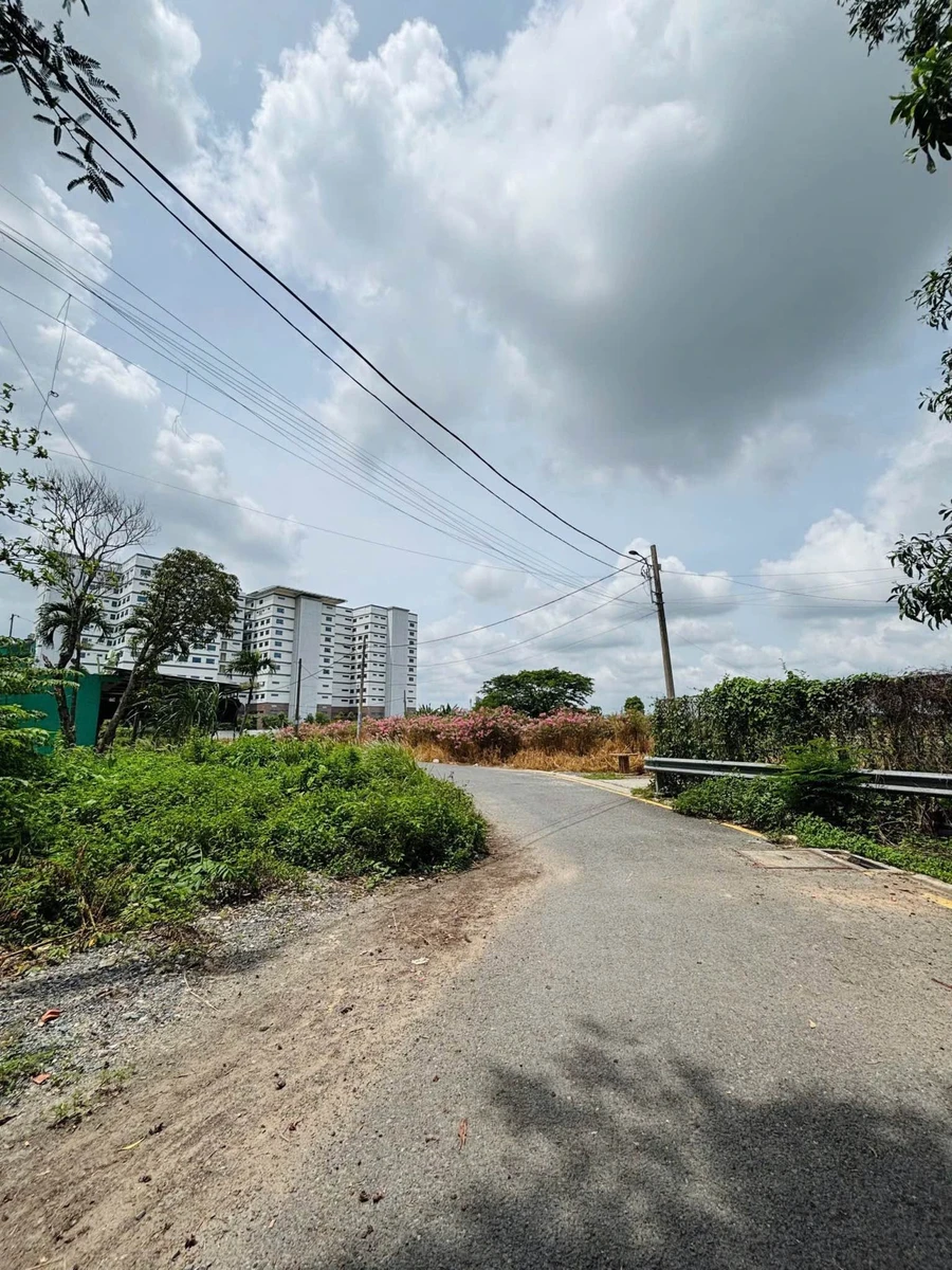 Bán đất Hóc Môn 100m², mặt tiền 8m, 2 tỷ 850 - Ảnh 1
