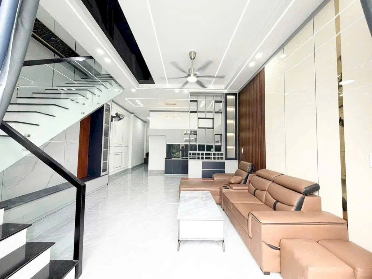 Bán nhà 1 trệt 1 lầu 5x16m gần chợ Phú Thọ Trảng Dài 3,35 tỷ - Ảnh thu nhỏ 3