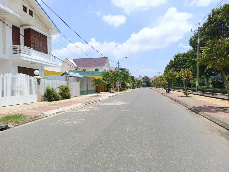 Bán lô đất thổ cư mặt tiền Trần Quỳnh 300m² Phan Thiết