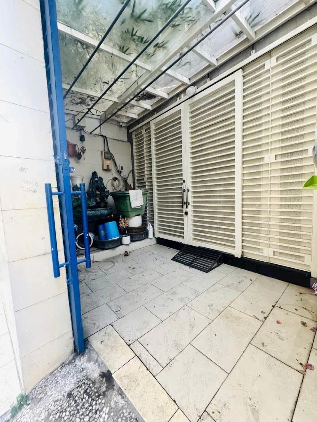 Bán nhà 4 tầng 53m2 4 phòng ngủ hẻm xe tải đường Cách Mạng Tháng 8, Quận 10 - Ảnh 1