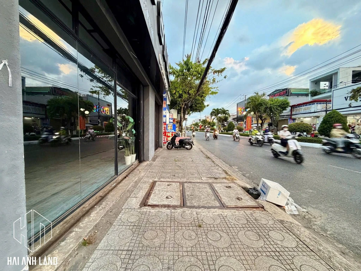 Cho thuê mặt bằng mặt tiền đường Nguyễn Trung Trực, Rạch Giá, An Giang, 204m2, 22 triệu/tháng - Ảnh thu nhỏ 4