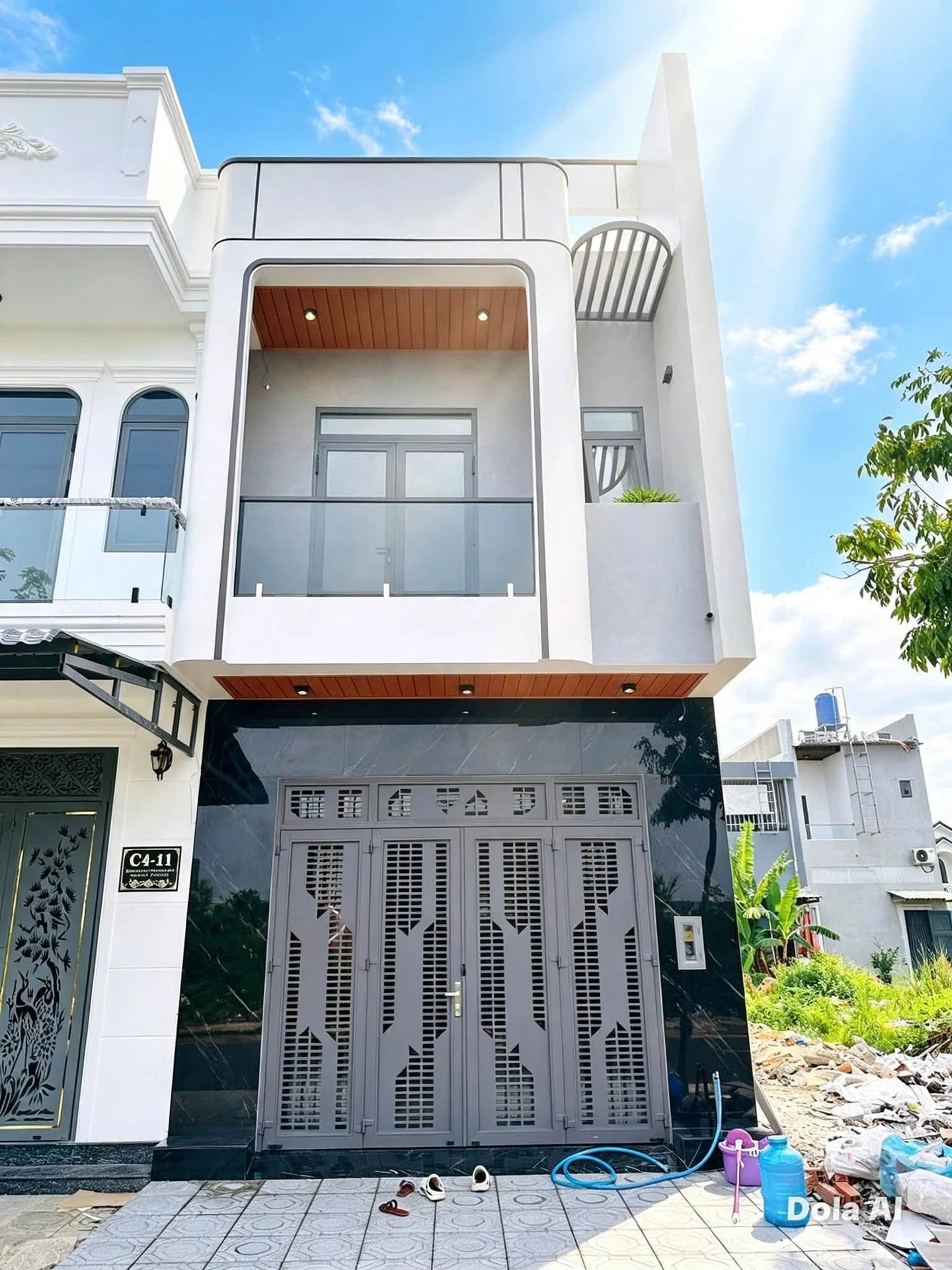 Bán nhà phố 3 PN 90m² sang trọng Rạch Giá 3 tỷ 600 triệu - Ảnh 1