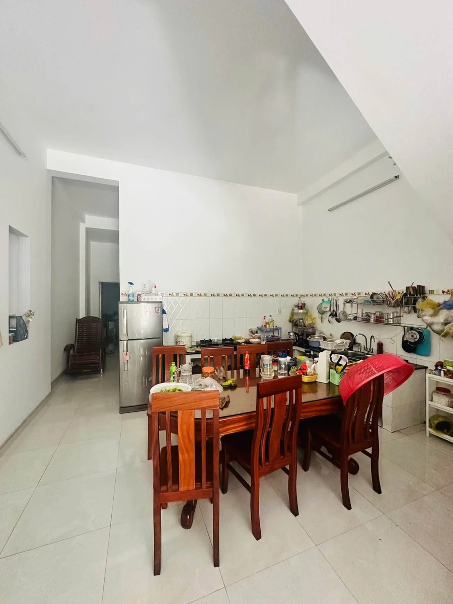 Bán nhà 1 lầu, 4 phòng ngủ Phạm Văn Thuân Tân Bình, 125m² - Ảnh thu nhỏ 3