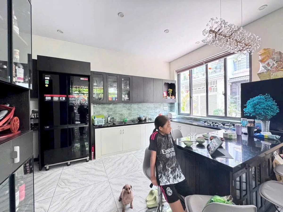 Bán nhà góc 2 mặt tiền có thang máy 72m2, 5PN, gần Quốc Lộ 13, Hiệp Bình, Thủ Đức - Ảnh thu nhỏ 5