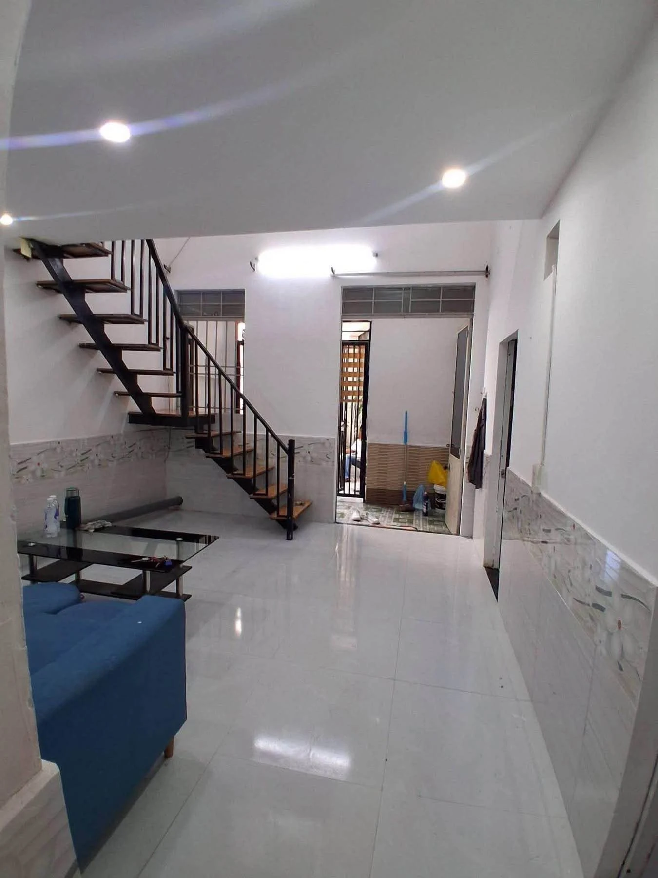 Bán nhà kiệt 47m2 4 PN 2 WC gần Aeon Mall Quận 1 - Ảnh 1