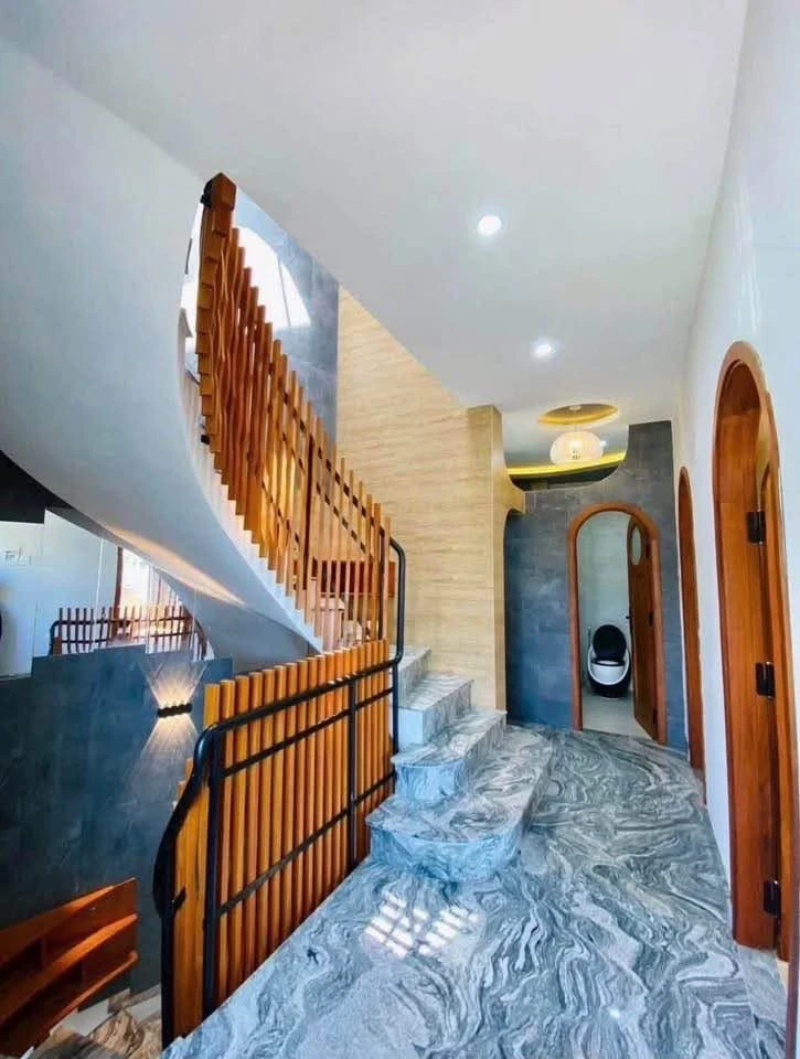 Bán nhà mặt tiền 4,5 mê 54m2 Hoàng Văn Thụ Quy Nhơn 7,3 tỷ - Ảnh thu nhỏ 4