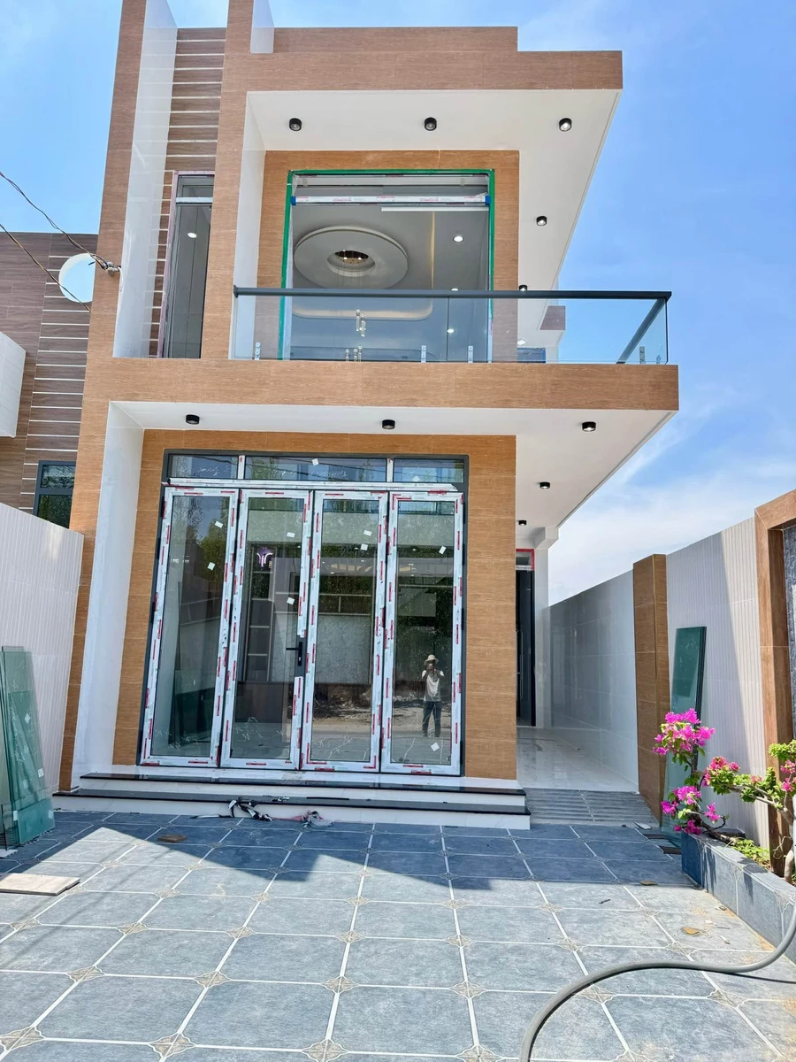 Bán nhà gác lửng 5x23m, 3 phòng ngủ, giá 2 tỷ tại Phước Hải, Long Mỹ - Ảnh thu nhỏ 2