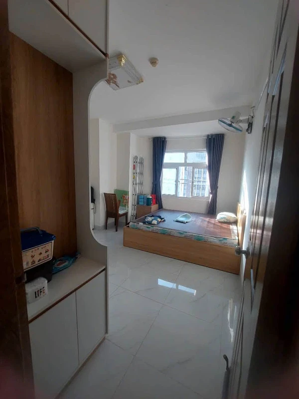 Cho thuê căn hộ Lakeside 77m² 2PN 2WC Tân Bình
