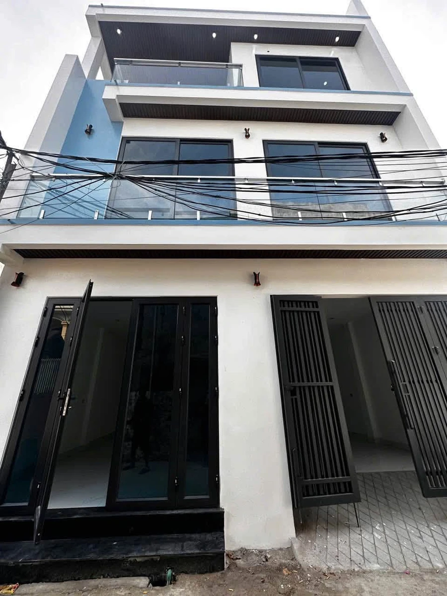 Nhà 3 tầng 165m² 3PN Ngô Văn Sở Tân Bình 4.2 tỷ - Ảnh 1