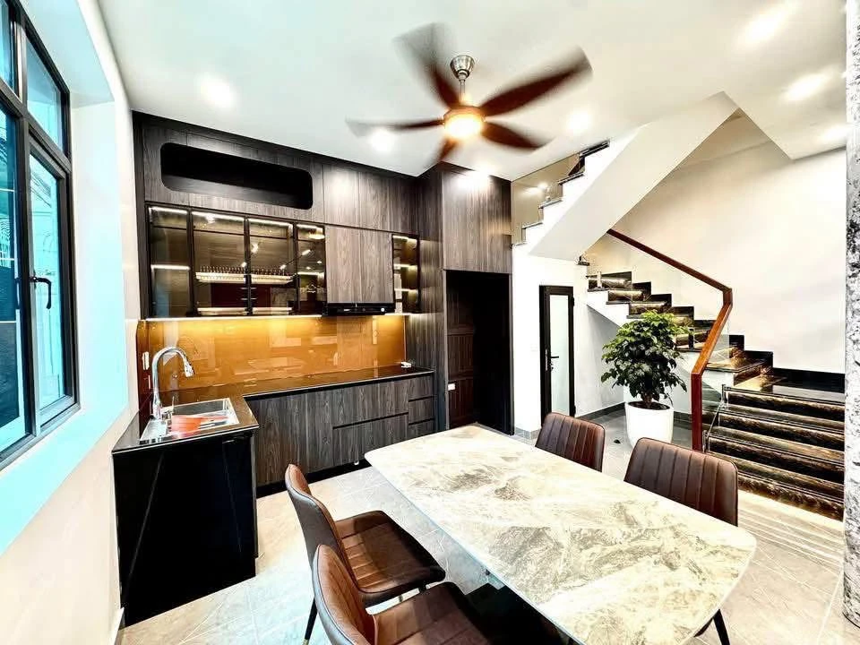Bán nhà 4 tầng 60m² full nội thất Trần Nguyên Hãn Hải Phòng - Ảnh thu nhỏ 3
