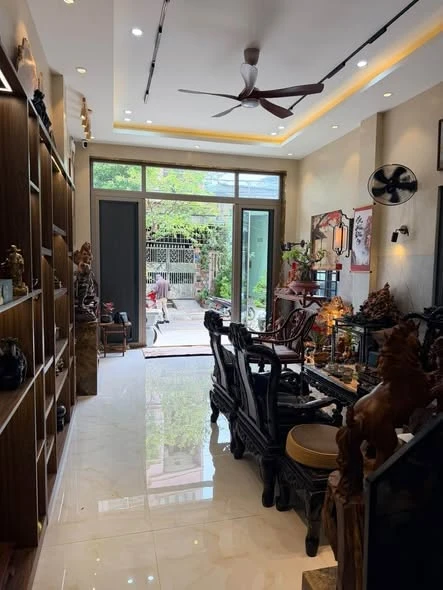 Nhà mặt tiền 3 tầng view biển Xuân Diệu 64m² Quy Nhơn - Ảnh thu nhỏ 5