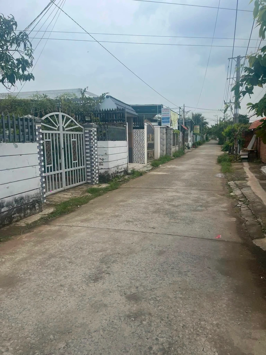 Bán nhà mặt tiền Nguyễn Văn Khước, Phú Tân, Bến Tre, 200m2 - Ảnh thu nhỏ 2