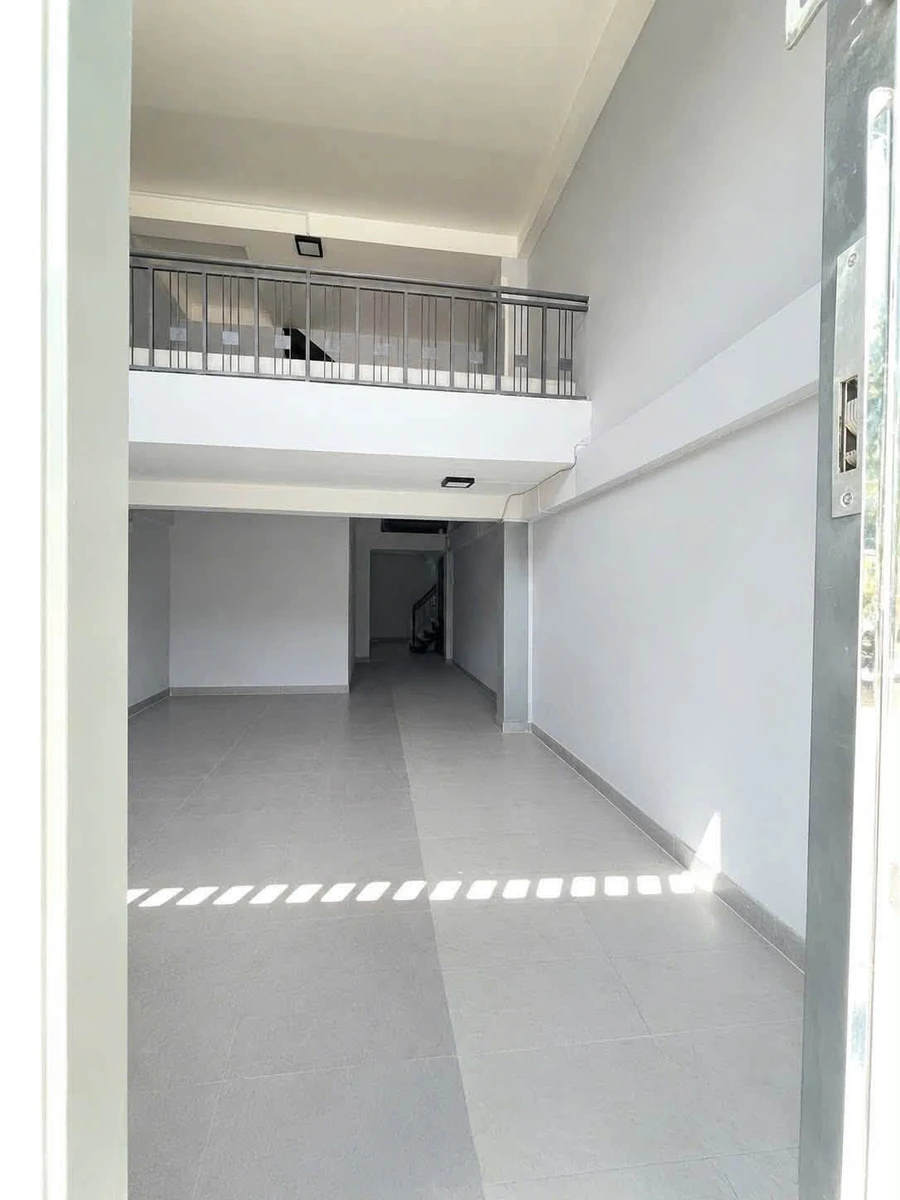 Cho thuê mặt bằng kinh doanh 52m² mặt tiền Nguyễn Khoái Quận 4 - Ảnh thu nhỏ 2