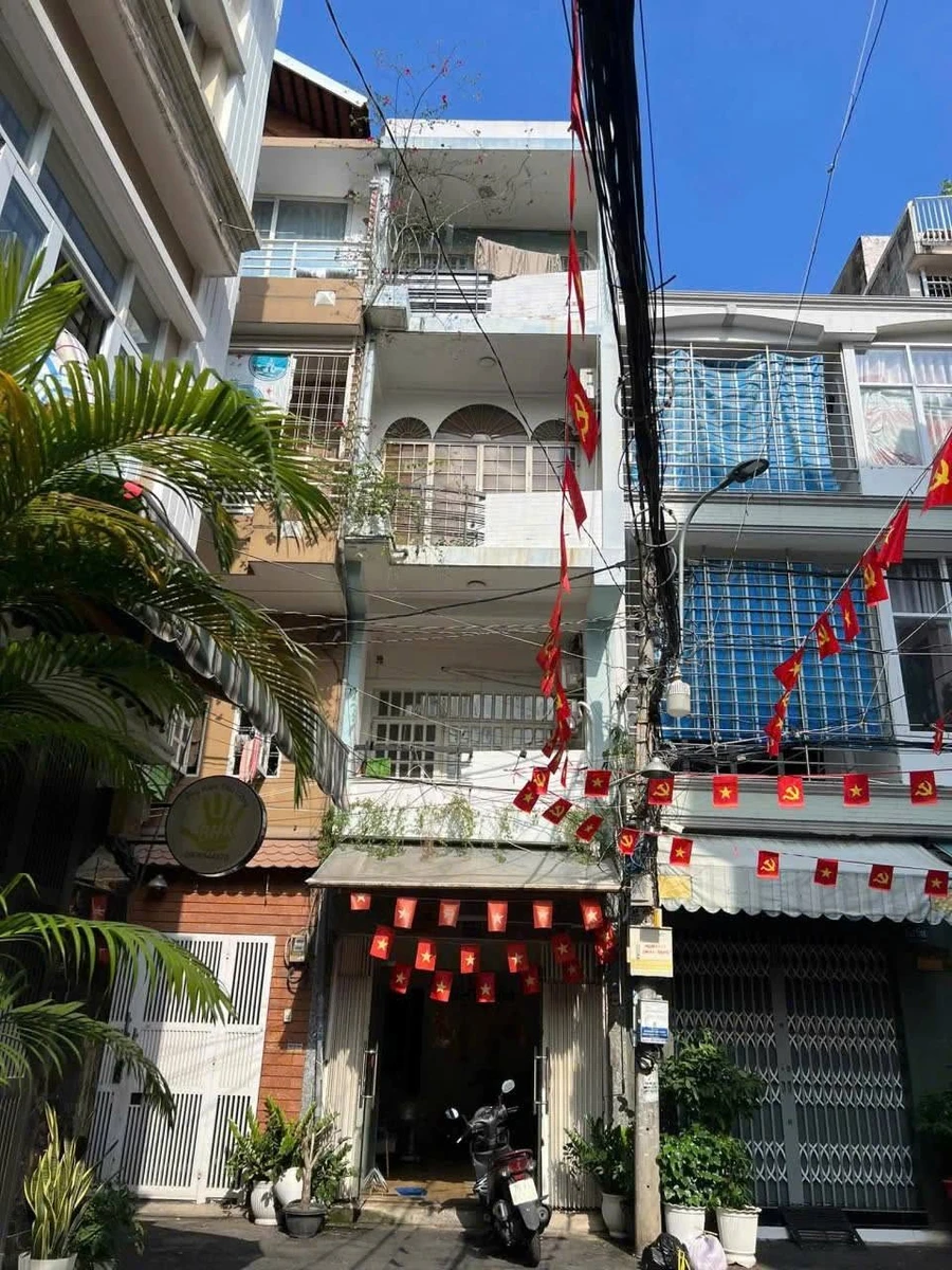 Bán nhà nguyên căn 38m² 3PN 4WC Phú Nhuận 16 tỷ - Ảnh thu nhỏ 2