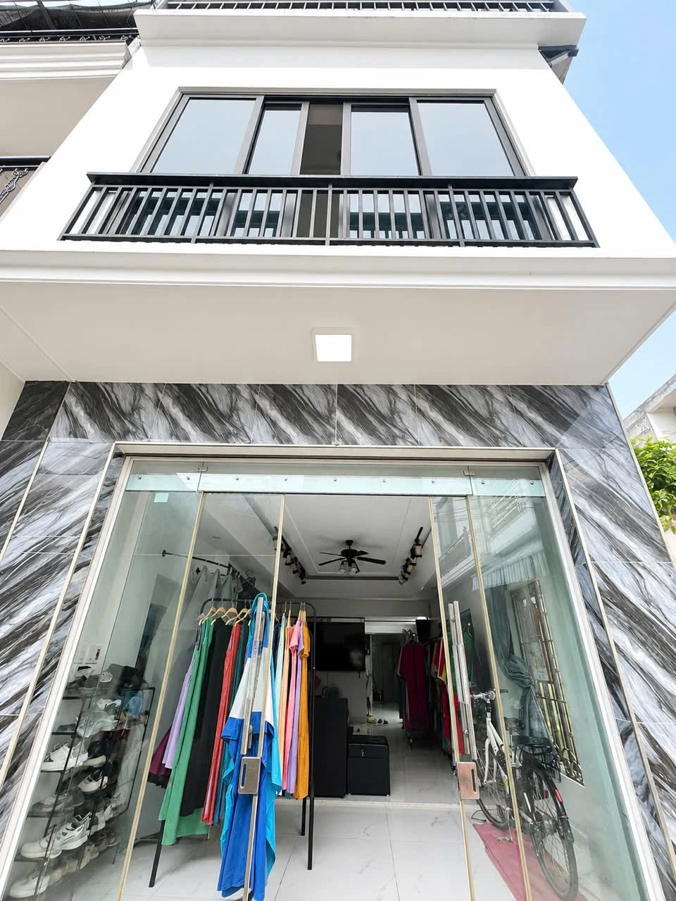 Bán nhà phố 63m² mặt tiền 4,5m kinh doanh Hồ Sen 6 tỷ - Ảnh 1