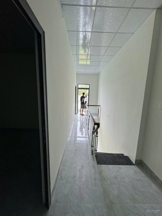 Bán căn nhà 6PN, DTSD 212m2 này nhé, mới xây xong, hiện đang cho thuê 10tr/th - Ảnh thu nhỏ 4