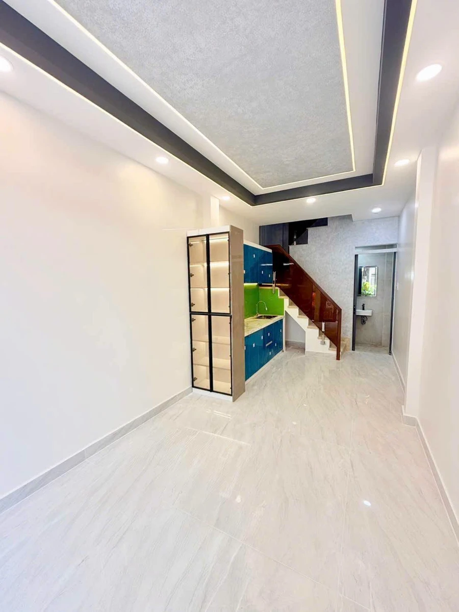 Bán nhà Quận 4 gần Tôn Đản, 88m², 2PN, 5.3 tỷ - Ảnh thu nhỏ 3