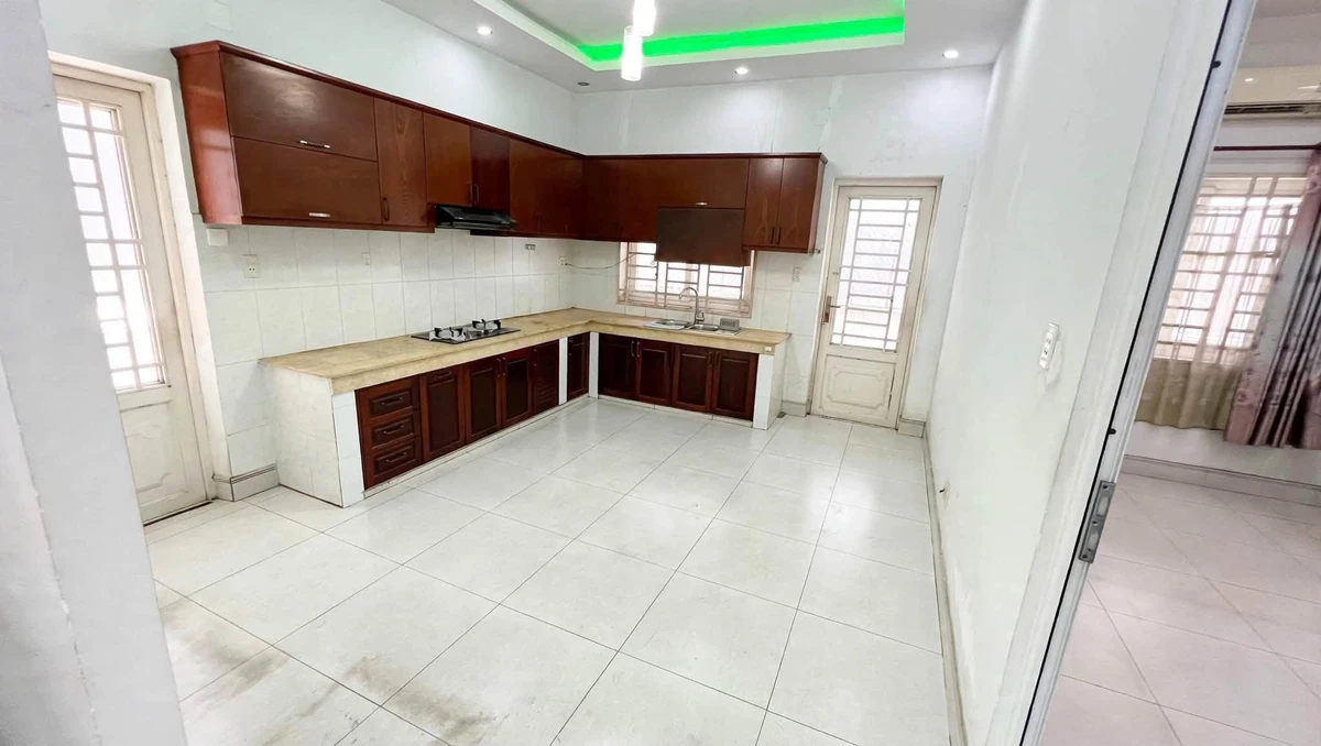 Cho thuê shophouse mặt tiền 200m2, 25 triệu/tháng Quận 12 - Ảnh thu nhỏ 2